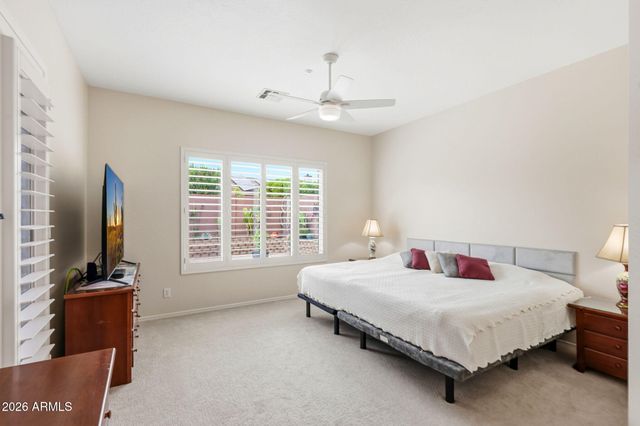 41812 N IRON HORSE Court, Anthem, AZ 85086