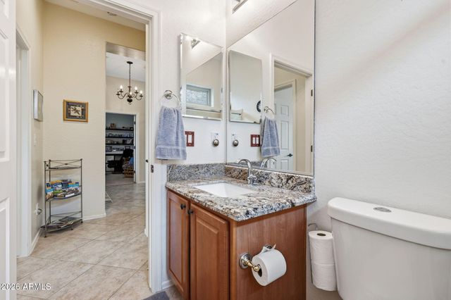 41812 N IRON HORSE Court, Anthem, AZ 85086