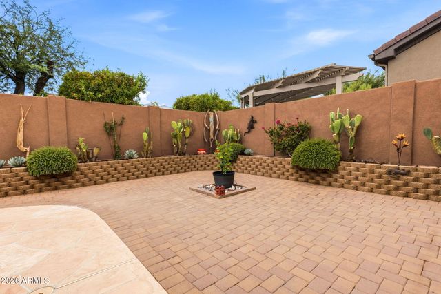 41812 N IRON HORSE Court, Anthem, AZ 85086