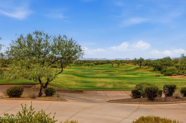 41812 N IRON HORSE Court, Anthem, AZ 85086