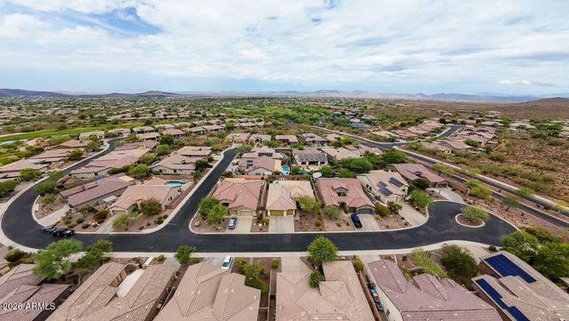41812 N IRON HORSE Court, Anthem, AZ 85086