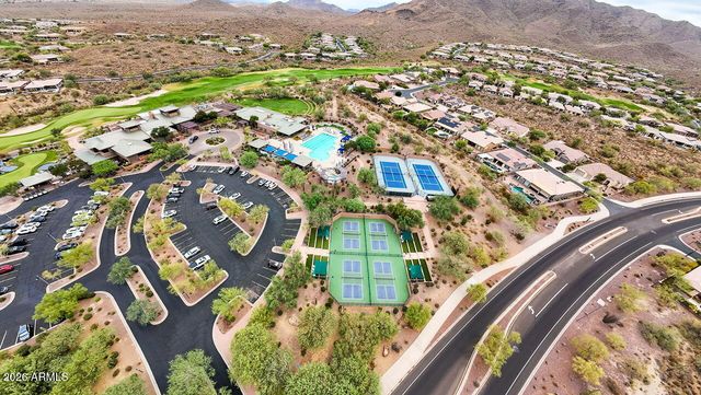 41812 N IRON HORSE Court, Anthem, AZ 85086