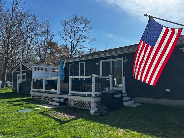 6 Upton St, Hanson, MA 02341