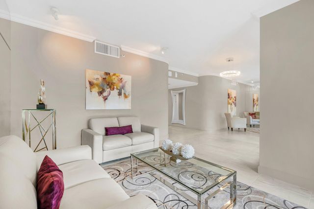 6895 Willow Wood Drive 1083, Boca Raton, FL 33434