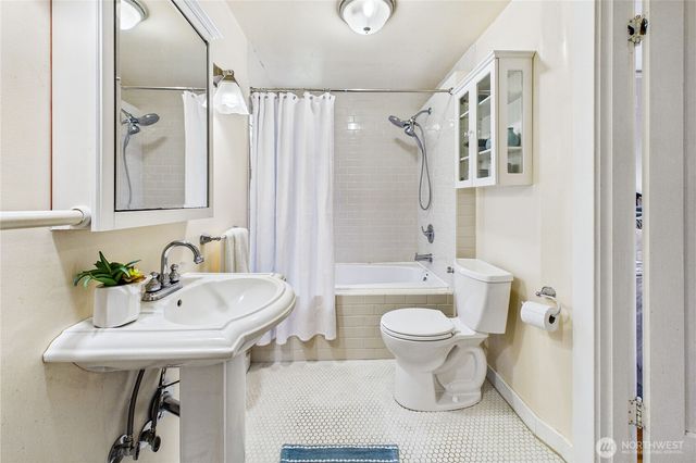 624 Scott Street, Port Townsend, WA 98368