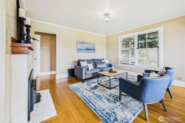 624 Scott Street, Port Townsend, WA 98368