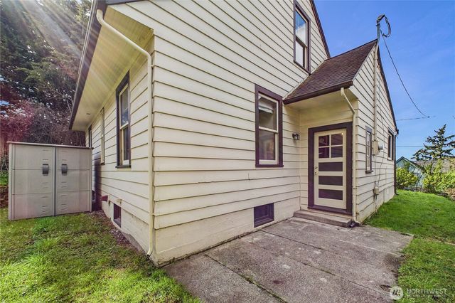 624 Scott Street, Port Townsend, WA 98368