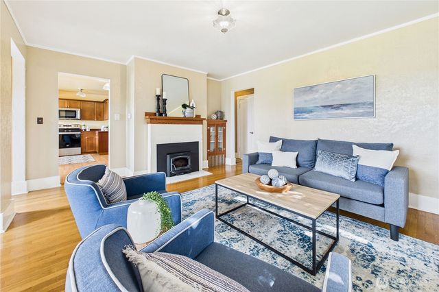 624 Scott Street, Port Townsend, WA 98368