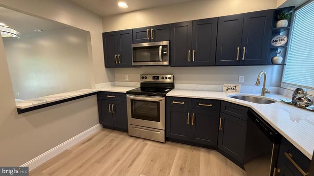 2054 GENERALS WAY, Dover, DE 19901