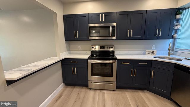 2054 GENERALS WAY, Dover, DE 19901