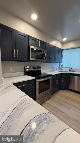 2054 GENERALS WAY, Dover, DE 19901