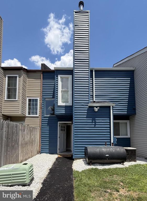 2054 GENERALS WAY, Dover, DE 19901