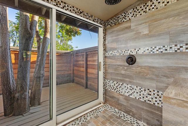 320 Beaumont Dr., Vista, CA 92084