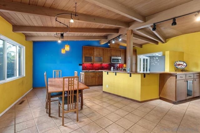 320 Beaumont Dr., Vista, CA 92084