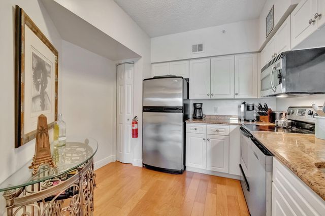 3317 Tuscany Way, Boynton Beach, FL 33435