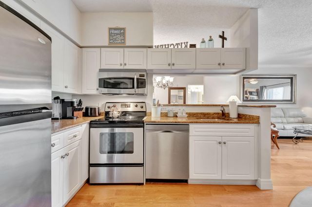 3317 Tuscany Way, Boynton Beach, FL 33435