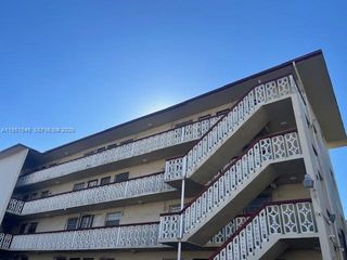 1220 SW 5th St 21, Miami, FL 33135