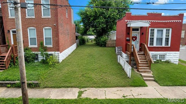 4368 Hunt Avenue, St Louis, MO 63110