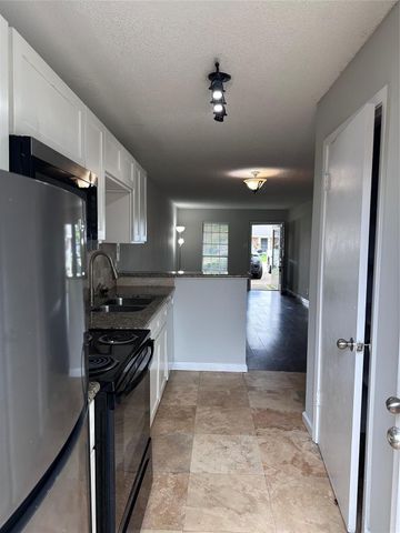 713 S 2nd Street 713, Houston, TX 77571