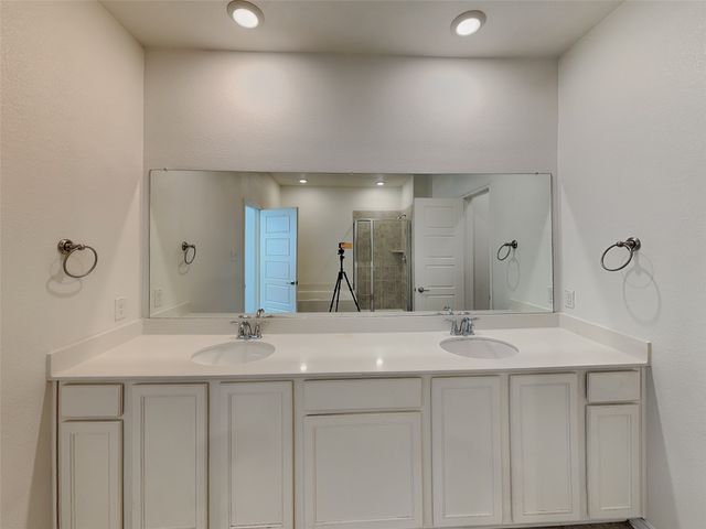 2431 Klamath Drive, Lewisville, TX 75056