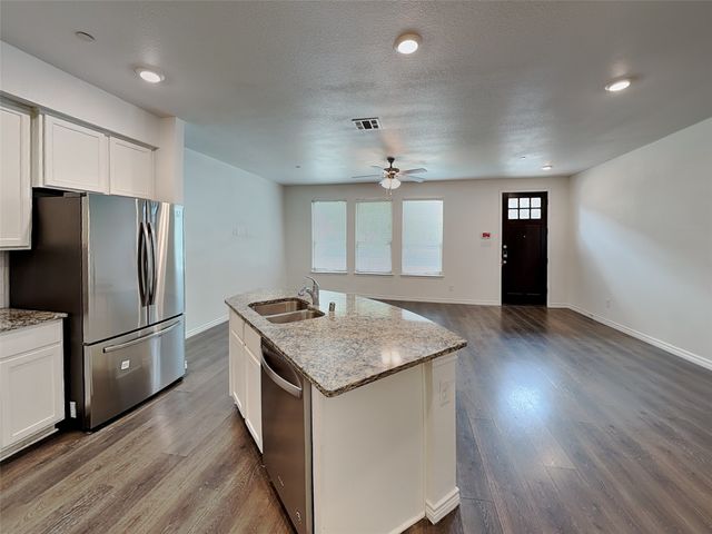 2431 Klamath Drive, Lewisville, TX 75056