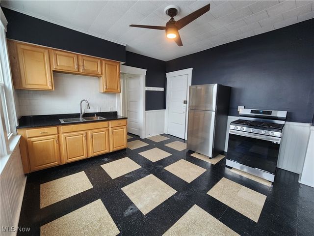 1949 Coltman Road 3, Cleveland, OH 44106