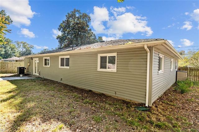 408 Lineberry RD, Virginia Beach, VA 23452