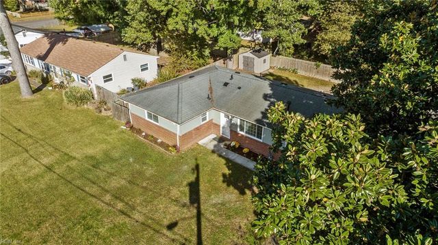 408 Lineberry RD, Virginia Beach, VA 23452