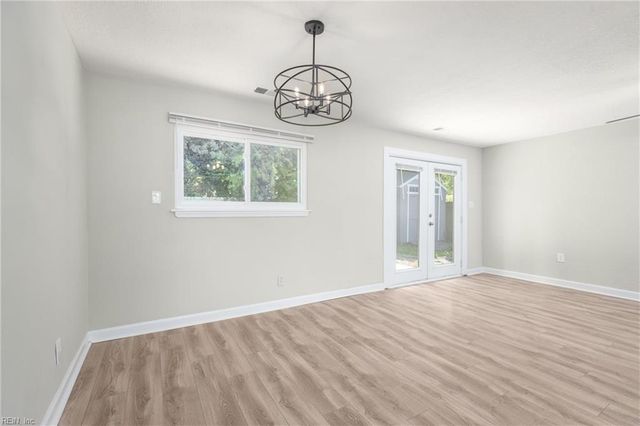 408 Lineberry RD, Virginia Beach, VA 23452