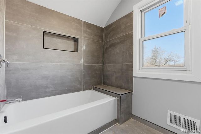 517 W Hollywood, Highland Park, MI 48203