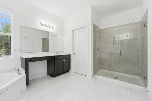 4107 NE 20th St, Homestead, FL 33033
