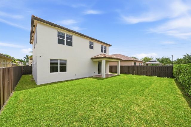 4107 NE 20th St, Homestead, FL 33033