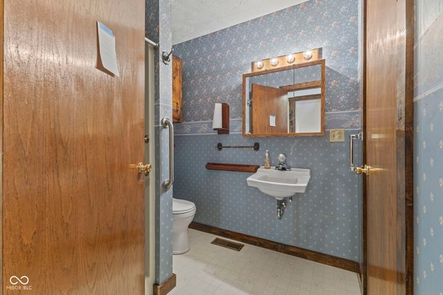 7273 S State Road 75, Jamestown, IN 46147