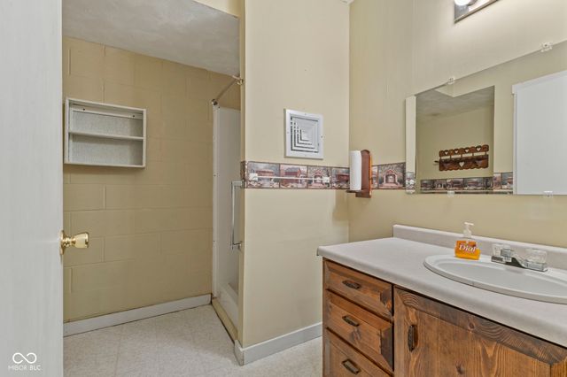 7273 S State Road 75, Jamestown, IN 46147