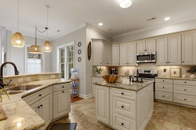 1764 Singing Rose Dr., Myrtle Beach, SC 29579