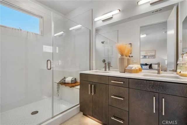 2700 E Chaucer East 41, Los Angeles, CA 90065