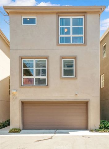 2700 E Chaucer East 41, Los Angeles, CA 90065