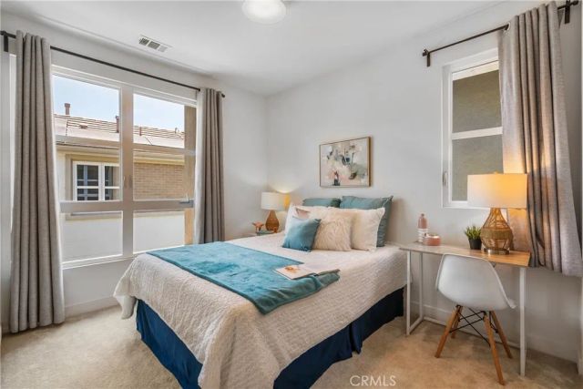 2700 E Chaucer East 41, Los Angeles, CA 90065