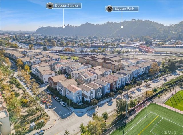 2700 E Chaucer East 41, Los Angeles, CA 90065