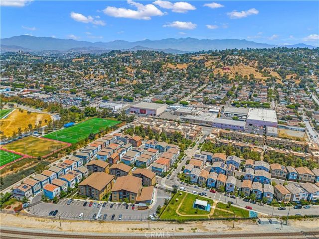 2700 E Chaucer East 41, Los Angeles, CA 90065