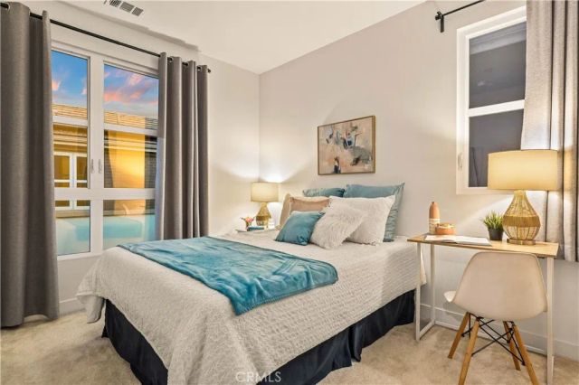 2700 E Chaucer East 41, Los Angeles, CA 90065