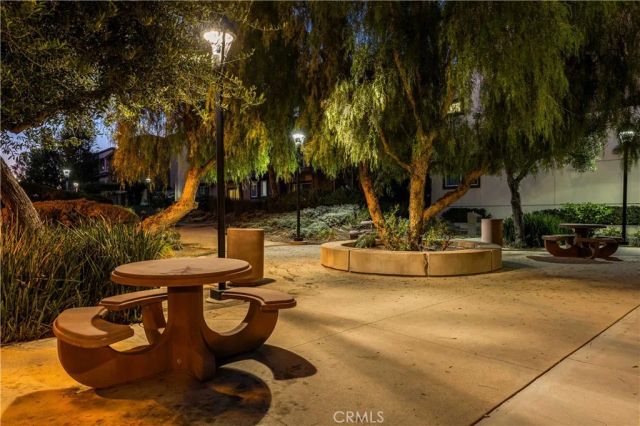 2700 E Chaucer East 41, Los Angeles, CA 90065