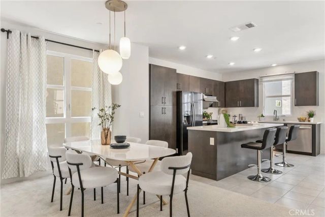 2700 E Chaucer East 41, Los Angeles, CA 90065