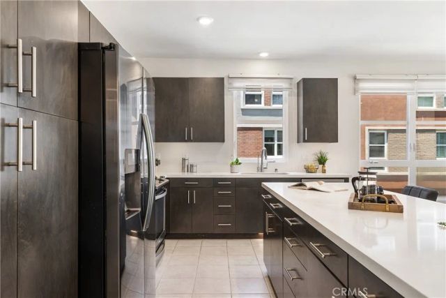 2700 E Chaucer East 41, Los Angeles, CA 90065