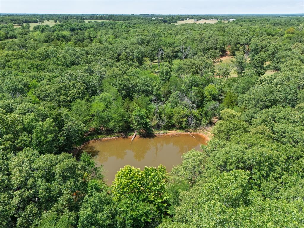 Image 1 of property listing at 10 Thomas Glenn Road, Shawnee, OK 74801
