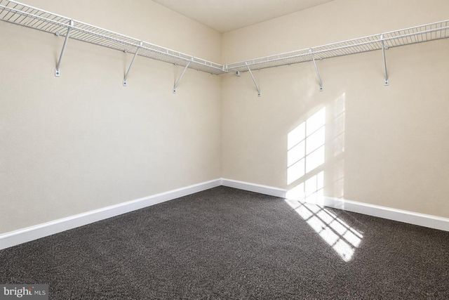27 SUNDANCE, Hamilton, NJ 08619