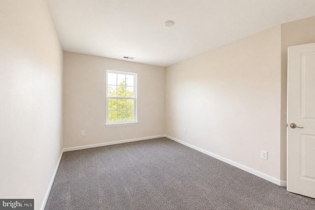 27 SUNDANCE, Hamilton, NJ 08619