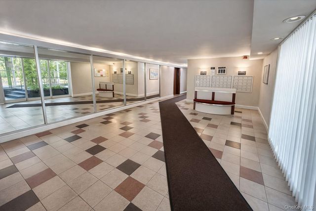 209-25 18th Avenue 6D, Bayside, NY 11360