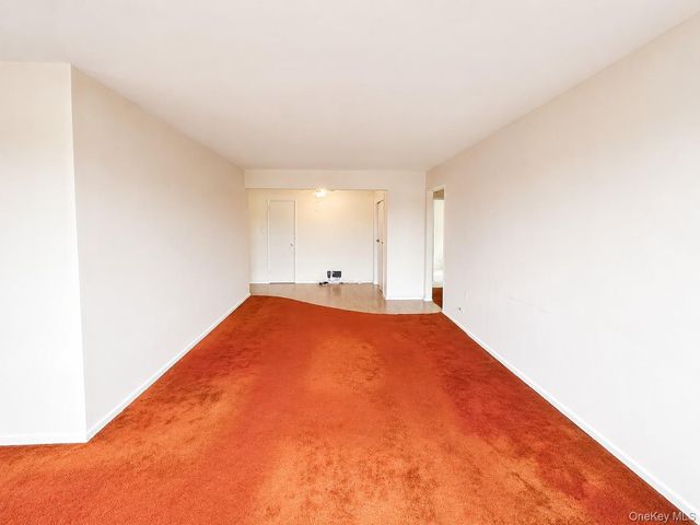209-25 18th Avenue 6D, Bayside, NY 11360