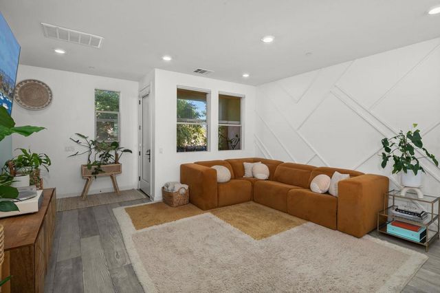 16755 Coyote Bush 55, San Diego, CA 92127
